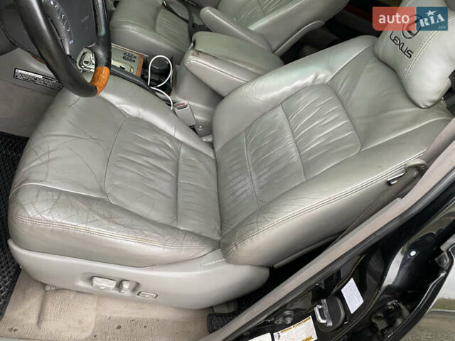 Лексус ЛХ, объемом двигателя 4.67 л и пробегом 268 тыс. км за 16450 $, фото 6 на Automoto.ua
