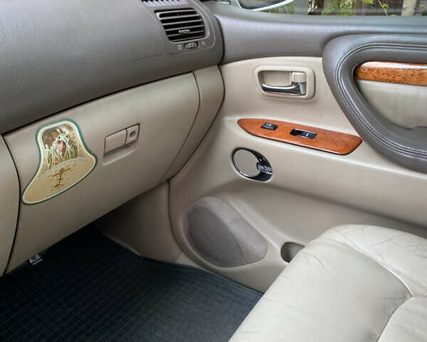 Лексус ЛХ, объемом двигателя 4.7 л и пробегом 75 тыс. км за 25000 $, фото 10 на Automoto.ua