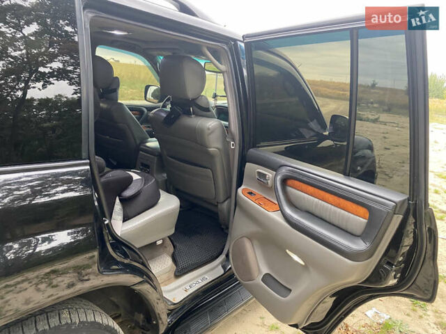 Лексус ЛХ, объемом двигателя 4.67 л и пробегом 268 тыс. км за 16450 $, фото 11 на Automoto.ua