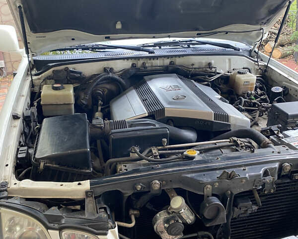 Лексус ЛХ, объемом двигателя 4.7 л и пробегом 75 тыс. км за 25000 $, фото 16 на Automoto.ua
