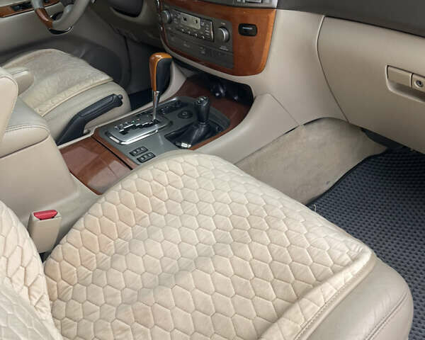 Лексус ЛХ, объемом двигателя 4.66 л и пробегом 260 тыс. км за 17666 $, фото 13 на Automoto.ua