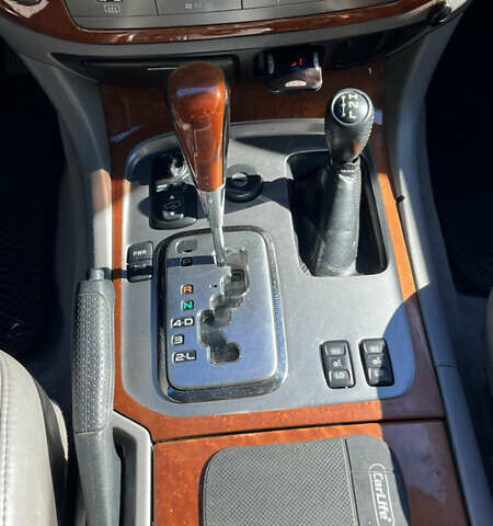 Лексус ЛХ, объемом двигателя 4.66 л и пробегом 420 тыс. км за 12700 $, фото 9 на Automoto.ua