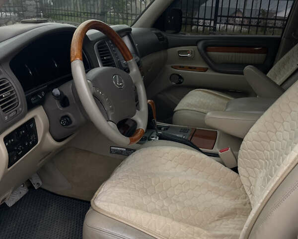 Лексус ЛХ, объемом двигателя 4.66 л и пробегом 260 тыс. км за 17666 $, фото 17 на Automoto.ua