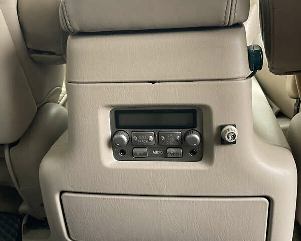 Лексус ЛХ, объемом двигателя 4.66 л и пробегом 260 тыс. км за 17666 $, фото 26 на Automoto.ua