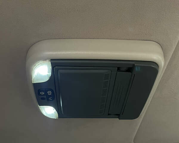 Лексус ЛХ, объемом двигателя 4.66 л и пробегом 260 тыс. км за 17666 $, фото 25 на Automoto.ua