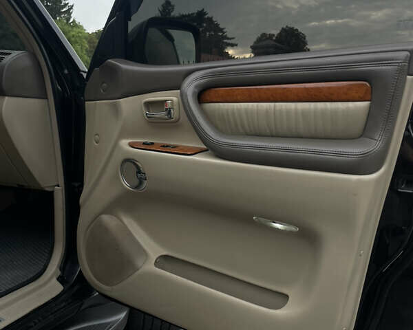 Лексус ЛХ, объемом двигателя 4.66 л и пробегом 260 тыс. км за 17666 $, фото 14 на Automoto.ua