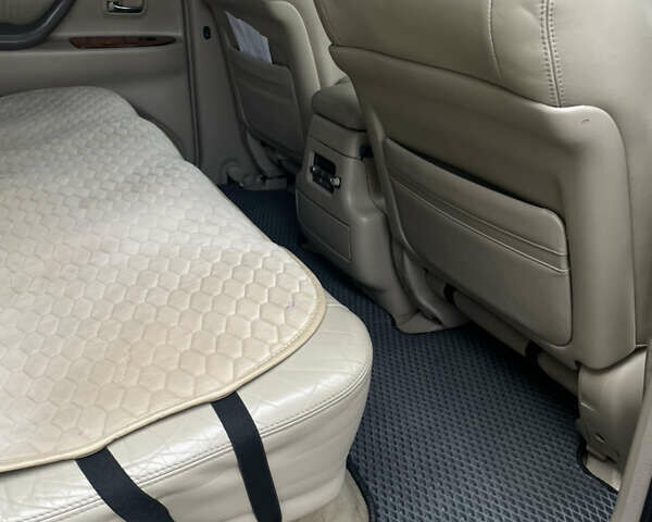 Лексус ЛХ, объемом двигателя 4.66 л и пробегом 260 тыс. км за 17666 $, фото 15 на Automoto.ua