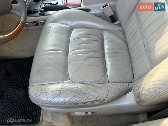 Лексус ЛХ, об'ємом двигуна 4.7 л та пробігом 270 тис. км за 16800 $, фото 9 на Automoto.ua
