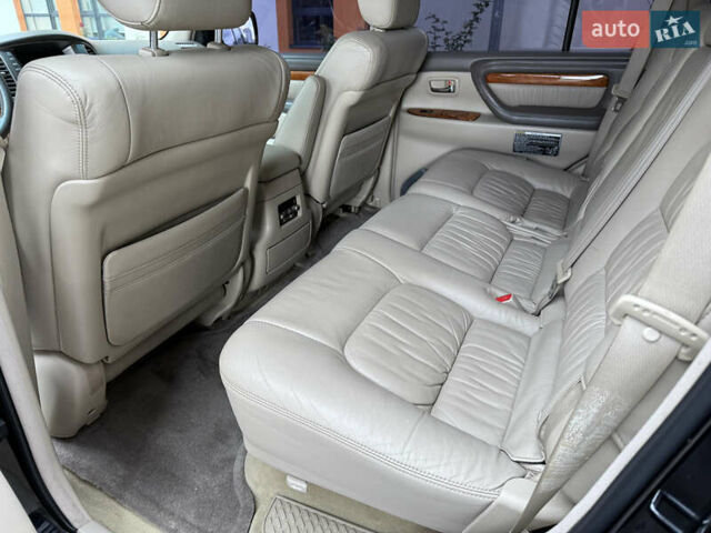 Лексус ЛХ 2006 у Києві на Automoto.ua Лексус ЛХ, об'ємом двигуна 4.67 л та пробігом 216 тис. км за 17999 $, фото 10 на Automoto.ua