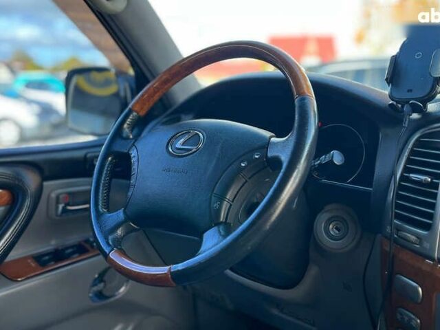 Лексус ЛХ, об'ємом двигуна 0 л та пробігом 228 тис. км за 18700 $, фото 16 на Automoto.ua