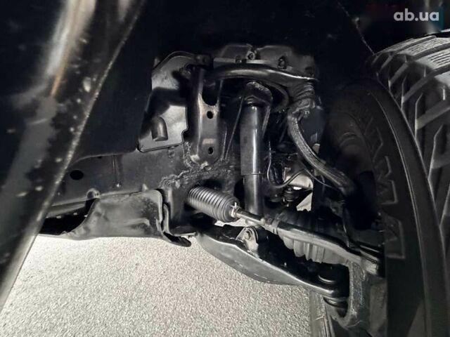 Лексус ЛХ, объемом двигателя 0 л и пробегом 345 тыс. км за 21000 $, фото 27 на Automoto.ua