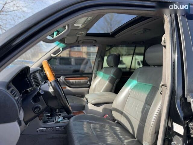 Лексус ЛХ, объемом двигателя 0 л и пробегом 495 тыс. км за 11900 $, фото 28 на Automoto.ua