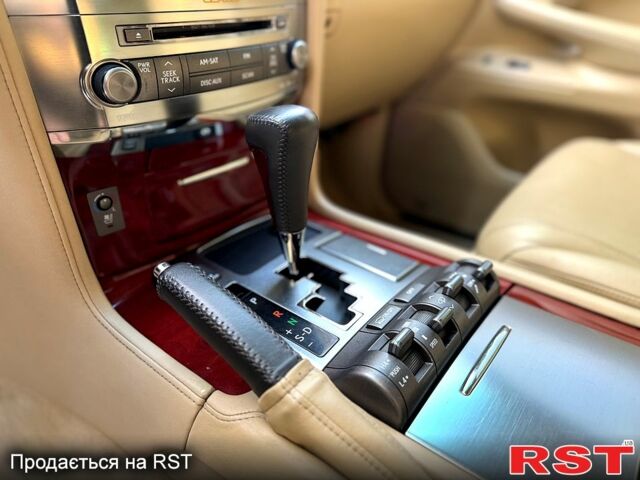 Лексус ЛХ, объемом двигателя 5.7 л и пробегом 223 тыс. км за 27500 $, фото 12 на Automoto.ua