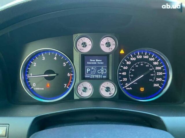 Лексус ЛХ, объемом двигателя 0 л и пробегом 300 тыс. км за 20500 $, фото 21 на Automoto.ua