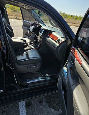 Лексус ЛХ, объемом двигателя 0 л и пробегом 260 тыс. км за 24000 $, фото 10 на Automoto.ua
