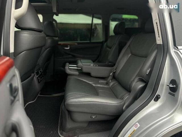 Лексус ЛХ, объемом двигателя 0 л и пробегом 259 тыс. км за 21990 $, фото 17 на Automoto.ua