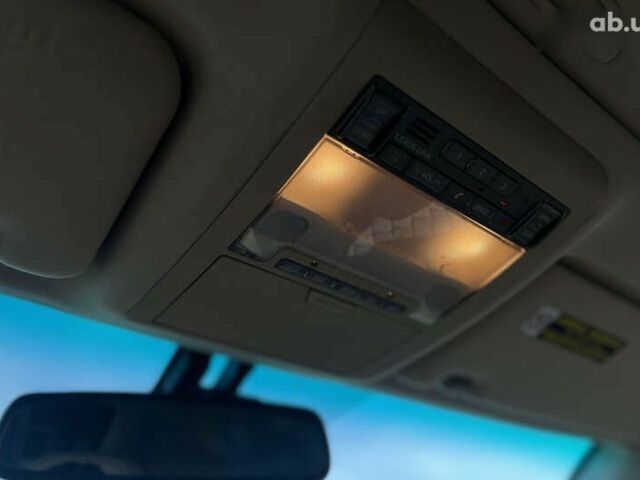 Лексус ЛХ, объемом двигателя 0 л и пробегом 359 тыс. км за 23500 $, фото 20 на Automoto.ua