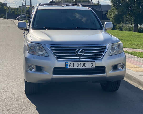 Лексус ЛХ, объемом двигателя 5.66 л и пробегом 314 тыс. км за 23000 $, фото 1 на Automoto.ua