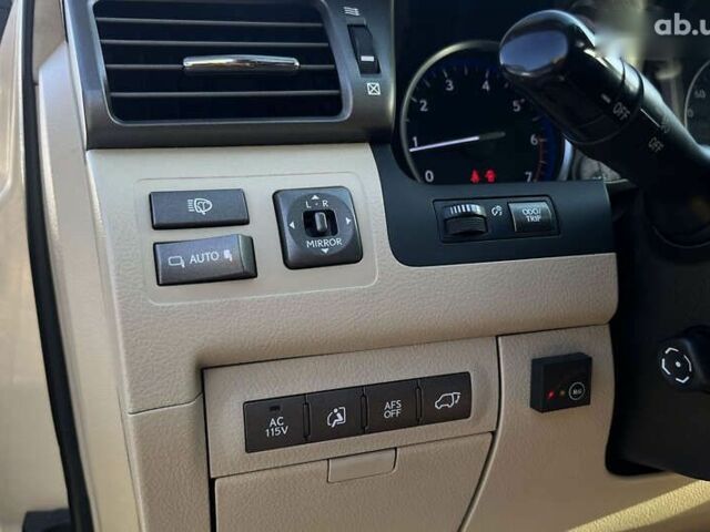 Лексус ЛХ, объемом двигателя 0 л и пробегом 359 тыс. км за 23500 $, фото 24 на Automoto.ua