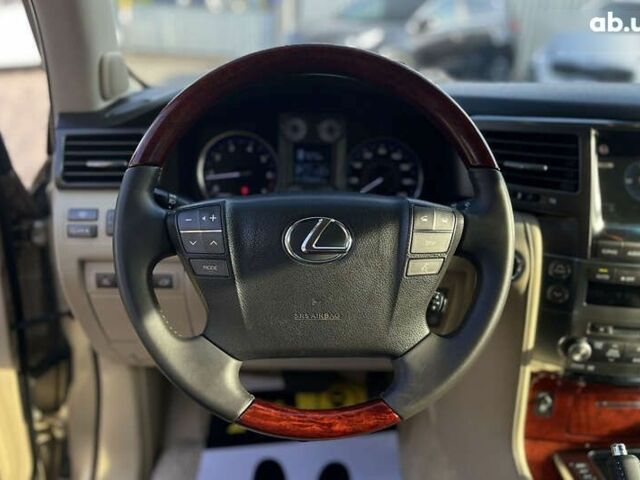 Лексус ЛХ, объемом двигателя 0 л и пробегом 359 тыс. км за 23500 $, фото 17 на Automoto.ua