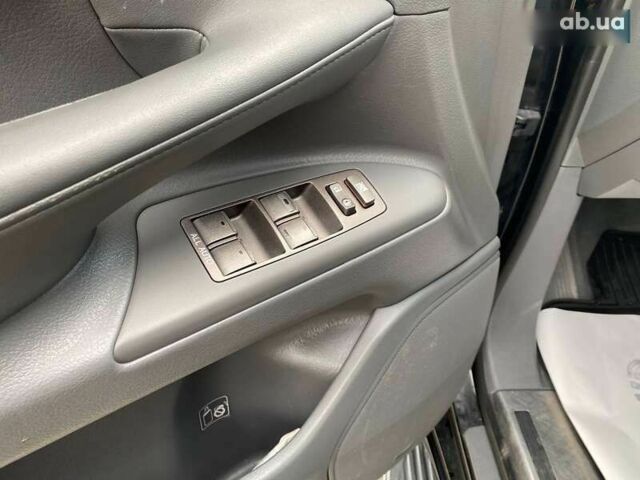 Лексус ЛХ, объемом двигателя 0 л и пробегом 310 тыс. км за 27900 $, фото 23 на Automoto.ua