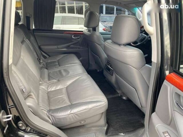 Лексус ЛХ, объемом двигателя 0 л и пробегом 310 тыс. км за 27900 $, фото 11 на Automoto.ua