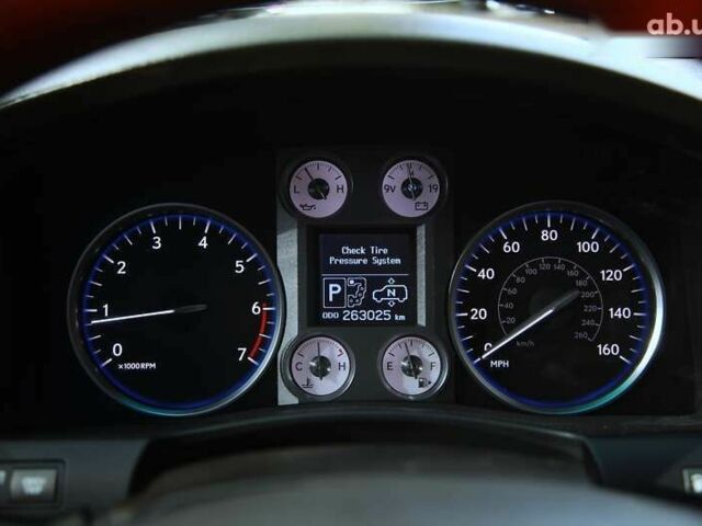 Лексус ЛХ, объемом двигателя 0 л и пробегом 263 тыс. км за 26500 $, фото 13 на Automoto.ua