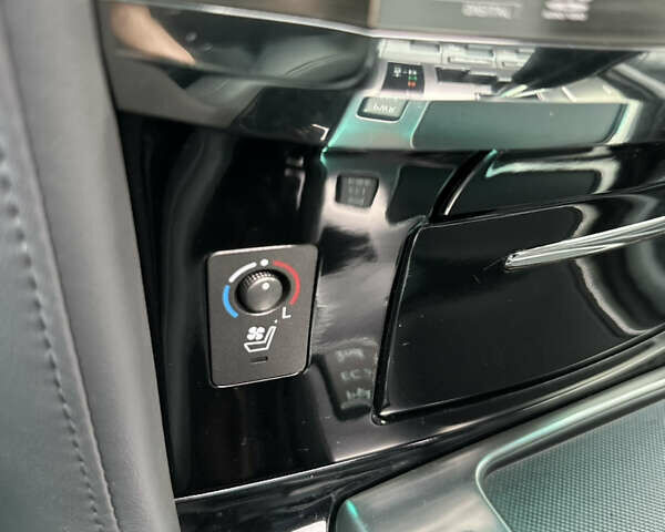 Лексус ЛХ, объемом двигателя 5.66 л и пробегом 218 тыс. км за 24499 $, фото 21 на Automoto.ua