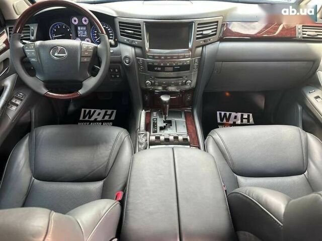 Лексус ЛХ, объемом двигателя 5.7 л и пробегом 168 тыс. км за 75900 $, фото 13 на Automoto.ua