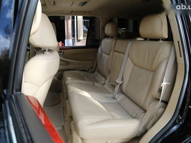 Лексус ЛХ, объемом двигателя 0 л и пробегом 263 тыс. км за 26500 $, фото 7 на Automoto.ua