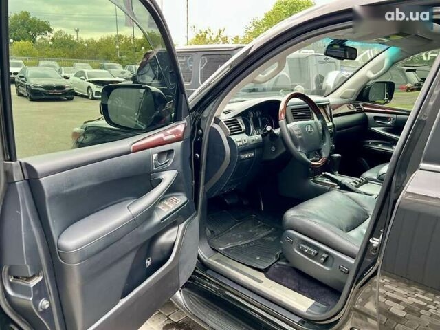 Лексус ЛХ, объемом двигателя 5.7 л и пробегом 186 тыс. км за 29900 $, фото 14 на Automoto.ua