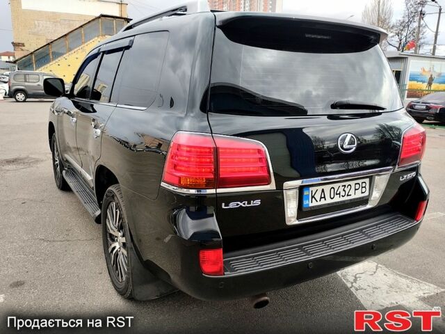 Лексус ЛХ, объемом двигателя 57 л и пробегом 238 тыс. км за 32700 $, фото 4 на Automoto.ua