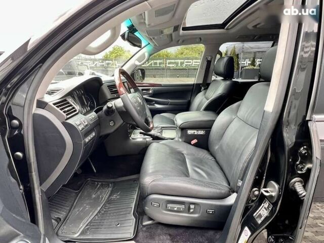 Лексус ЛХ, объемом двигателя 5.7 л и пробегом 186 тыс. км за 29900 $, фото 21 на Automoto.ua