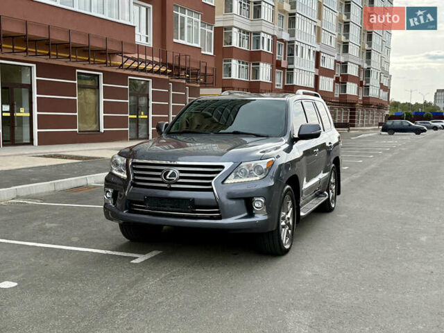 Лексус ЛХ, объемом двигателя 0 л и пробегом 240 тыс. км за 36000 $, фото 7 на Automoto.ua