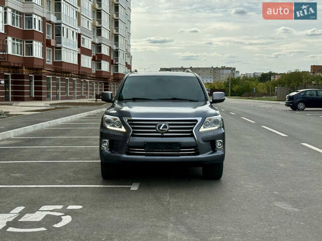 Лексус ЛХ, объемом двигателя 0 л и пробегом 240 тыс. км за 36000 $, фото 6 на Automoto.ua