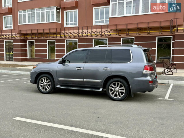 Лексус ЛХ, объемом двигателя 0 л и пробегом 240 тыс. км за 36000 $, фото 12 на Automoto.ua