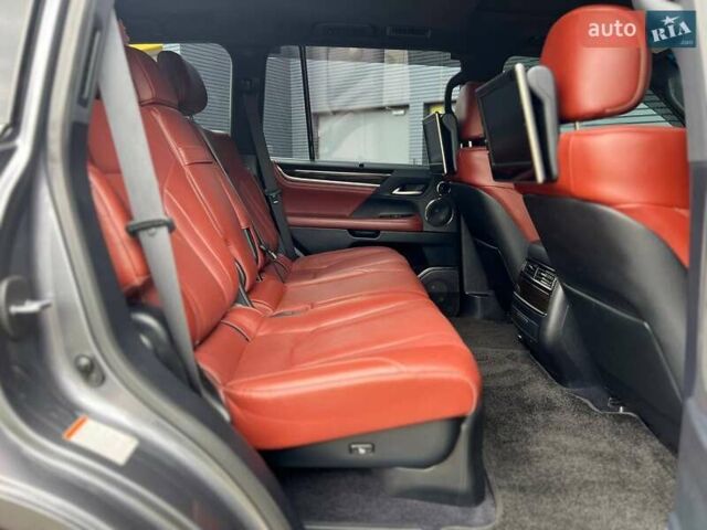 Лексус ЛХ, объемом двигателя 5.7 л и пробегом 128 тыс. км за 62000 $, фото 25 на Automoto.ua