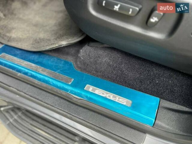 Лексус ЛХ, объемом двигателя 5.7 л и пробегом 128 тыс. км за 62000 $, фото 31 на Automoto.ua
