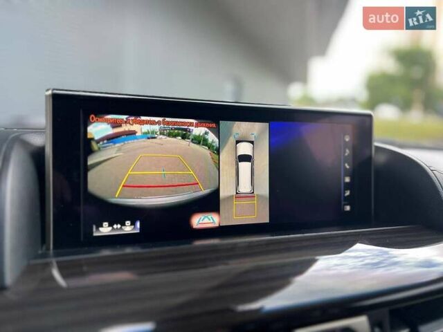 Лексус ЛХ, объемом двигателя 5.7 л и пробегом 128 тыс. км за 62000 $, фото 17 на Automoto.ua
