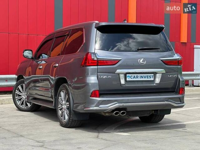 Лексус ЛХ, объемом двигателя 5.7 л и пробегом 128 тыс. км за 62000 $, фото 7 на Automoto.ua