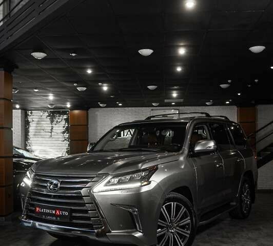 Лексус ЛХ, объемом двигателя 0 л и пробегом 140 тыс. км за 65500 $, фото 7 на Automoto.ua