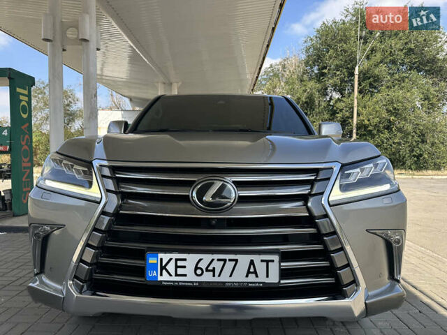 Лексус ЛХ, объемом двигателя 4.46 л и пробегом 110 тыс. км за 63999 $, фото 5 на Automoto.ua