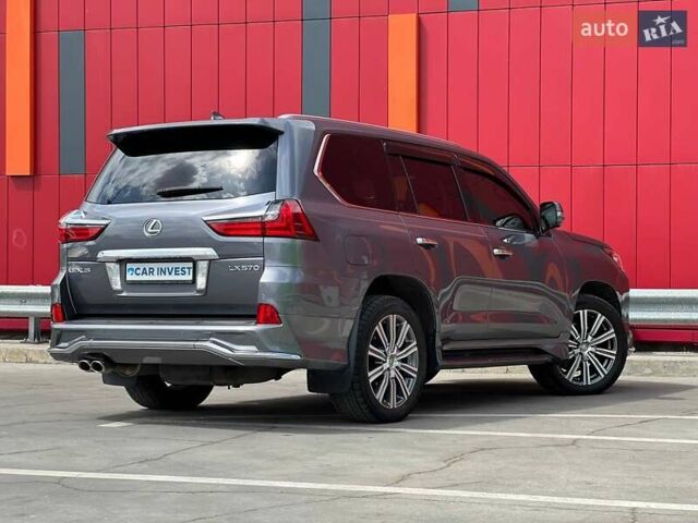 Лексус ЛХ, объемом двигателя 5.7 л и пробегом 128 тыс. км за 62000 $, фото 12 на Automoto.ua