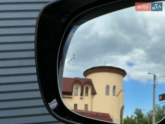 Лексус ЛХ, объемом двигателя 5.7 л и пробегом 128 тыс. км за 62000 $, фото 28 на Automoto.ua