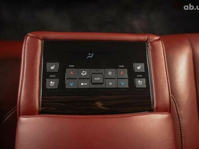 Лексус ЛХ, объемом двигателя 0 л и пробегом 140 тыс. км за 65500 $, фото 12 на Automoto.ua