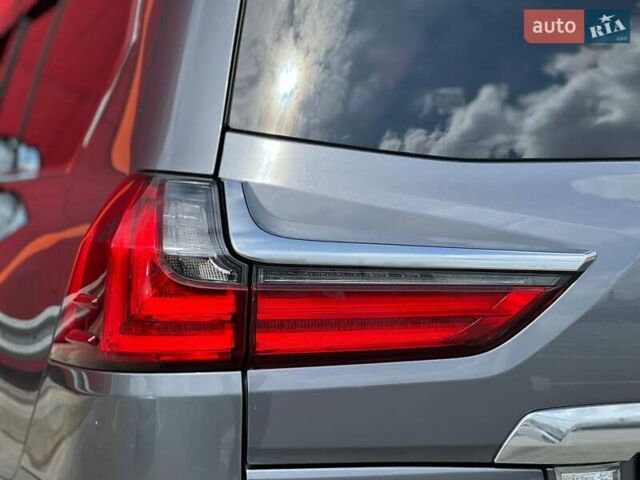 Лексус ЛХ, объемом двигателя 5.7 л и пробегом 128 тыс. км за 62000 $, фото 8 на Automoto.ua
