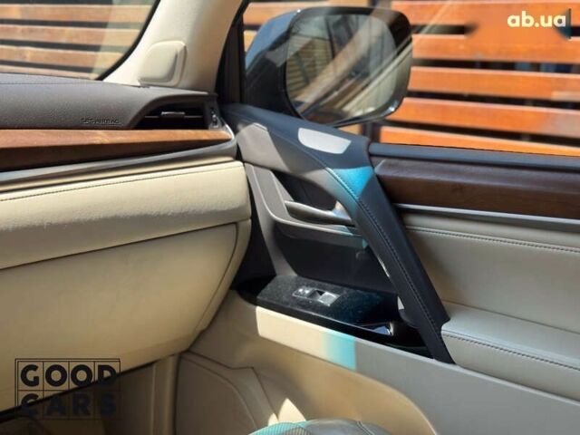 Лексус ЛХ, объемом двигателя 4.5 л и пробегом 157 тыс. км за 54000 $, фото 15 на Automoto.ua