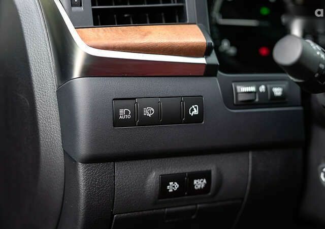 Лексус ЛХ, об'ємом двигуна 4.5 л та пробігом 68 тис. км за 72011 $, фото 17 на Automoto.ua