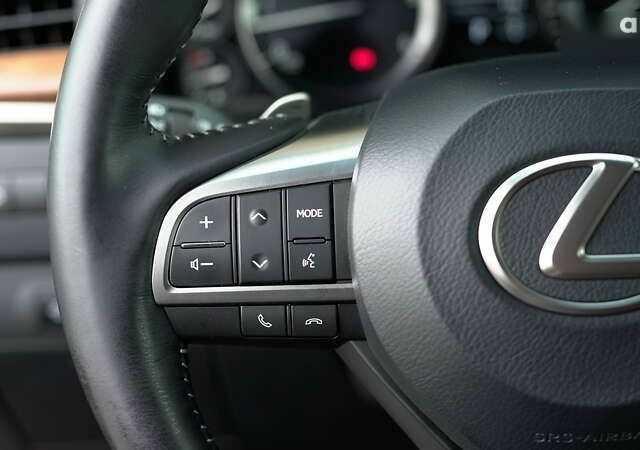 Лексус ЛХ, об'ємом двигуна 4.5 л та пробігом 68 тис. км за 72011 $, фото 19 на Automoto.ua