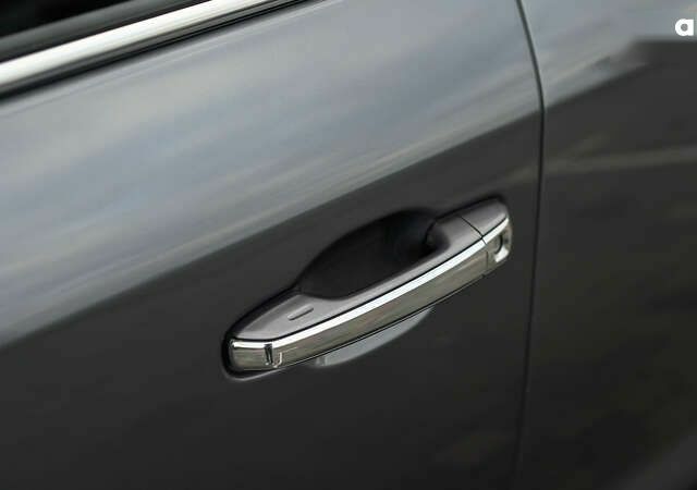 Лексус ЛХ, об'ємом двигуна 4.5 л та пробігом 139 тис. км за 64224 $, фото 12 на Automoto.ua